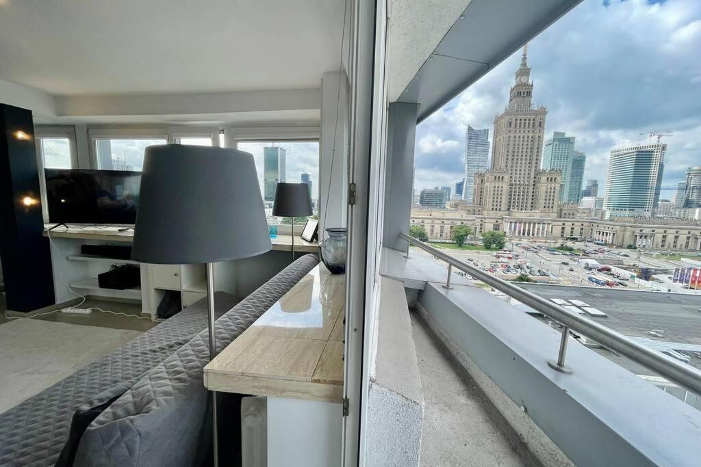 Sawa Apartment 2Xmetro Wifi 500 Mbs 50'Tv Netflix Hbo Appletv+ Warsaw Exterior photo