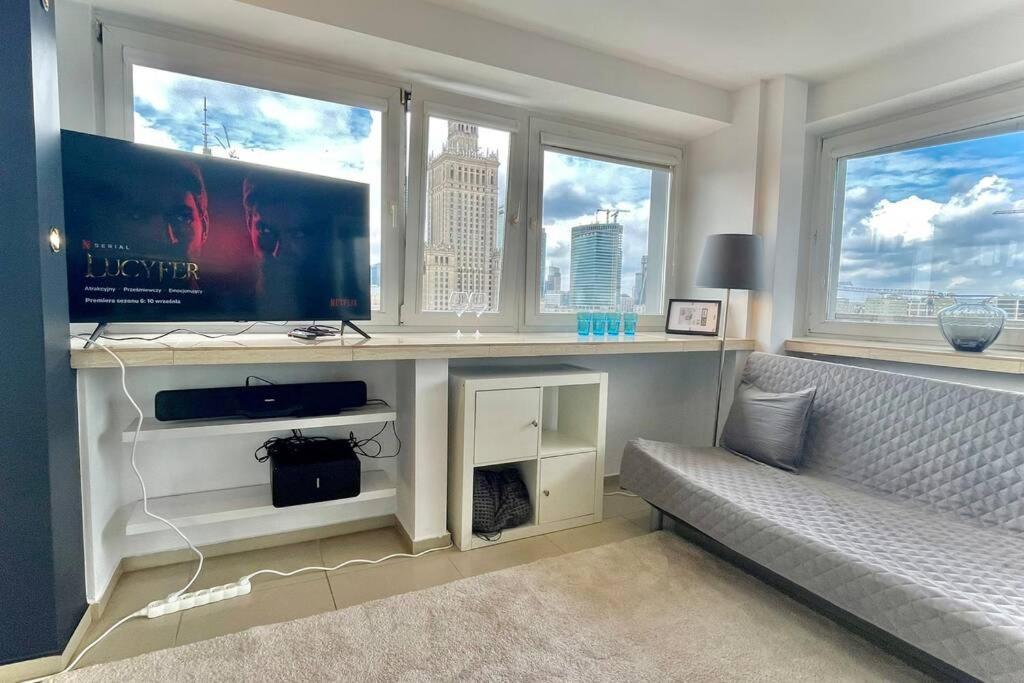 Sawa Apartment 2Xmetro Wifi 500 Mbs 50'Tv Netflix Hbo Appletv+ Warsaw Exterior photo