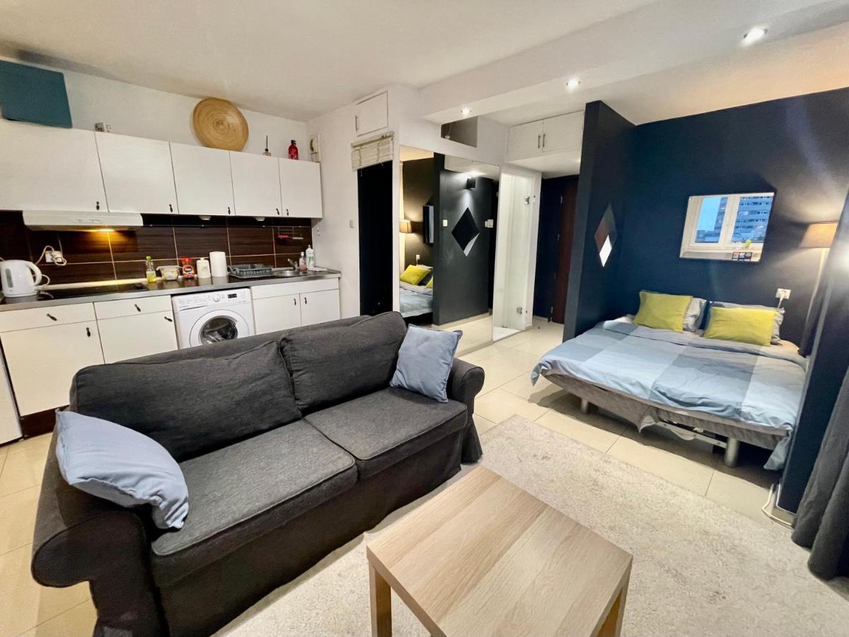 Sawa Apartment 2Xmetro Wifi 500 Mbs 50'Tv Netflix Hbo Appletv+ Warsaw Exterior photo
