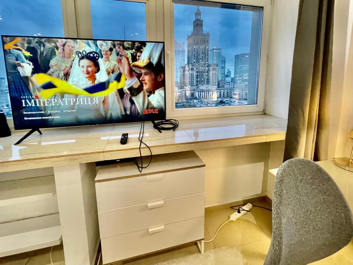 Sawa Apartment 2Xmetro Wifi 500 Mbs 50'Tv Netflix Hbo Appletv+ Warsaw Exterior photo