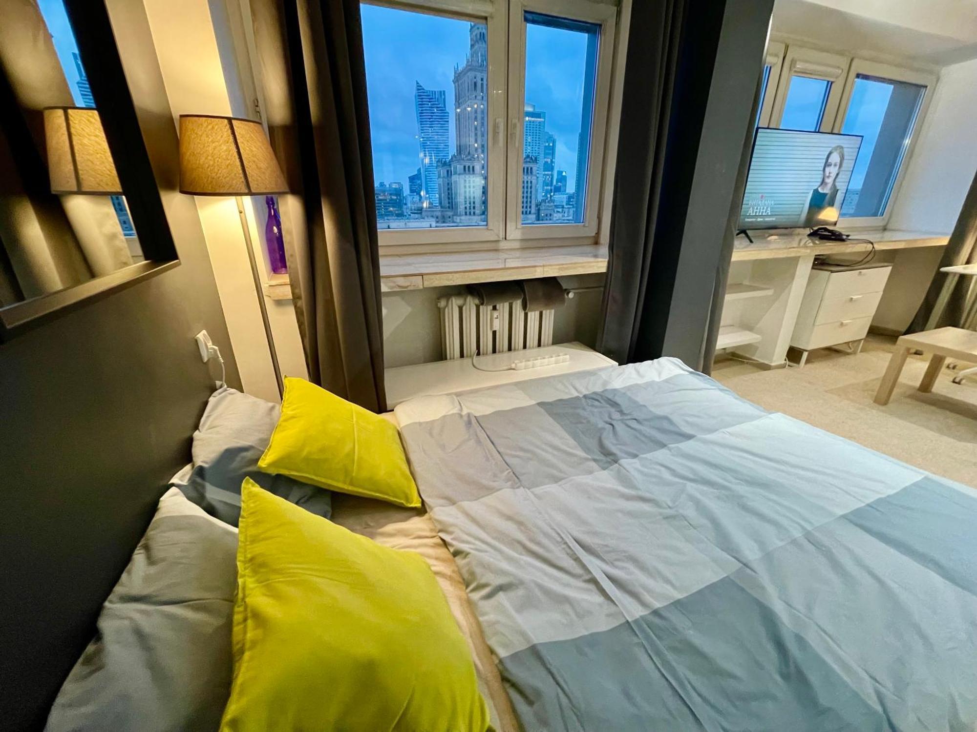 Sawa Apartment 2Xmetro Wifi 500 Mbs 50'Tv Netflix Hbo Appletv+ Warsaw Exterior photo