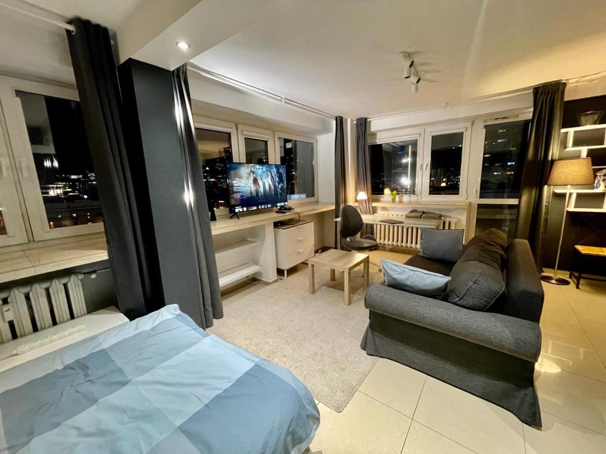 Sawa Apartment 2Xmetro Wifi 500 Mbs 50'Tv Netflix Hbo Appletv+ Warsaw Exterior photo