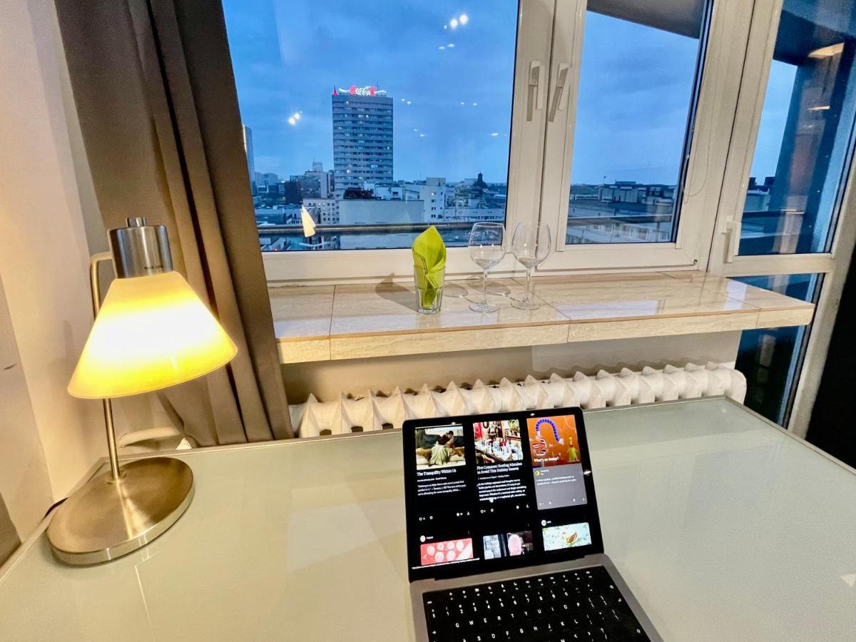 Sawa Apartment 2Xmetro Wifi 500 Mbs 50'Tv Netflix Hbo Appletv+ Warsaw Exterior photo